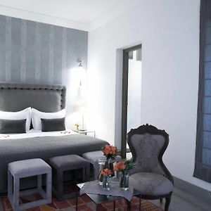 Camera con letto king size